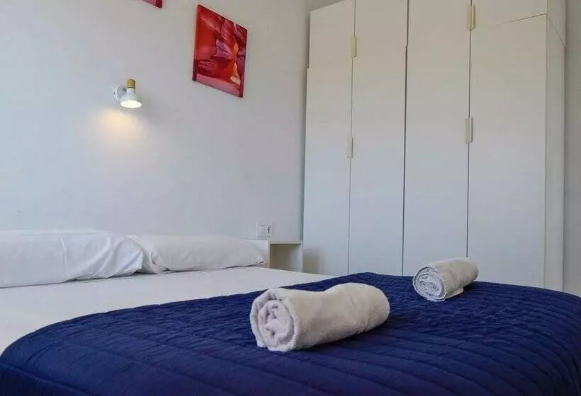 Apartamentos Primera Linea Segur 3000