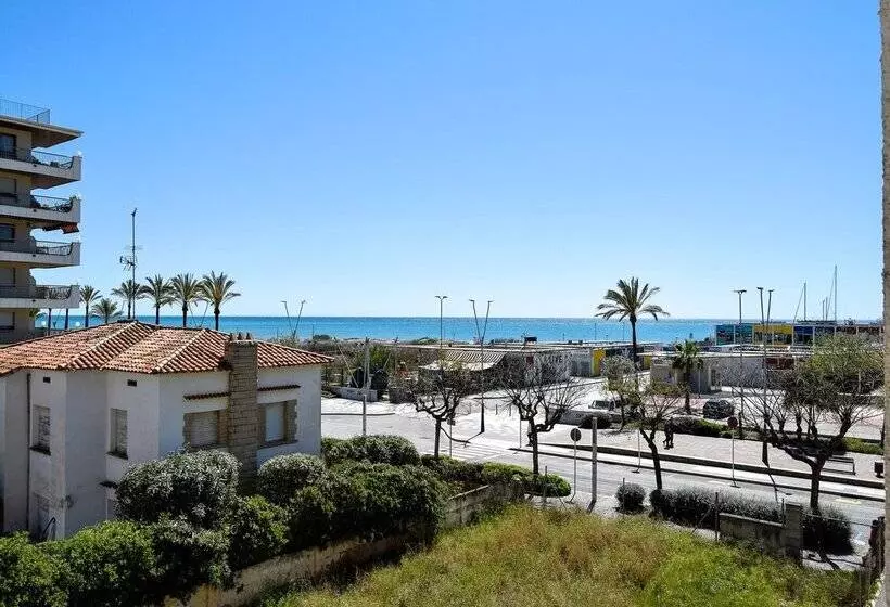 Apartamentos Primera Linea Segur 3000