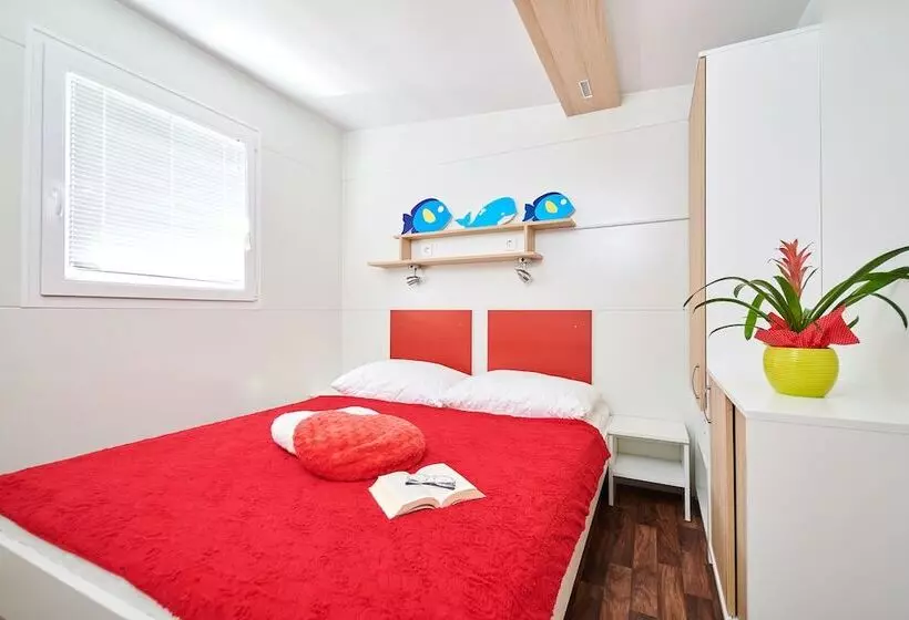 ホテル Camping Adria Mobile Homes Park Umag