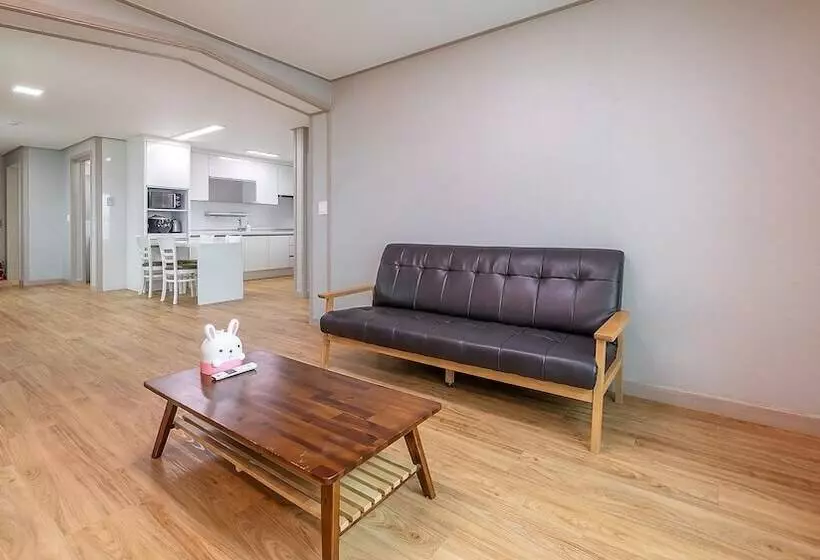 Jeju Jang Sugot Pension