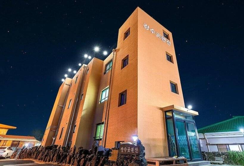 Jeju Jang Sugot Pension