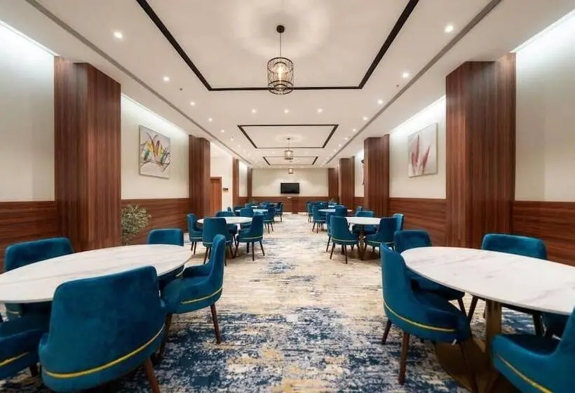 Al Qasr Hotel Suites - Corniche