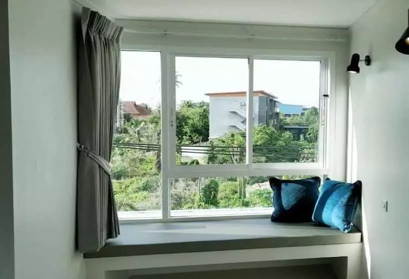 ホテル Behome Phuket