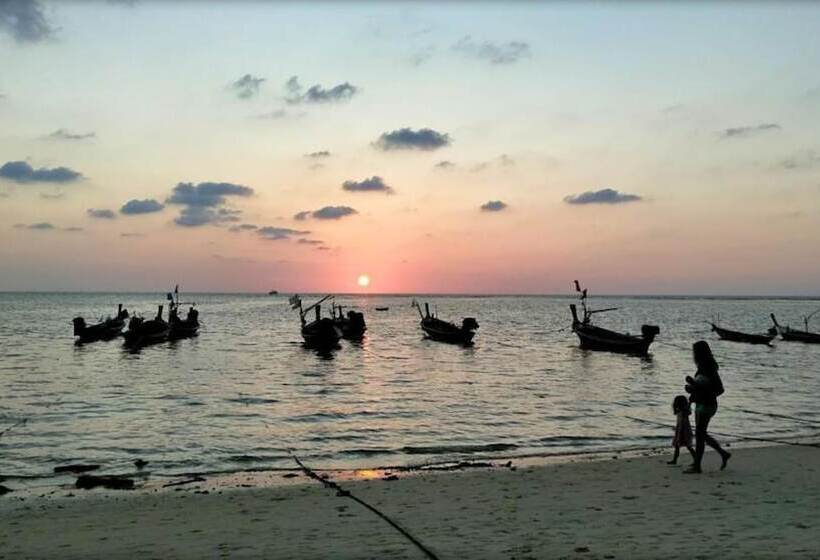 Szálloda Behome Phuket