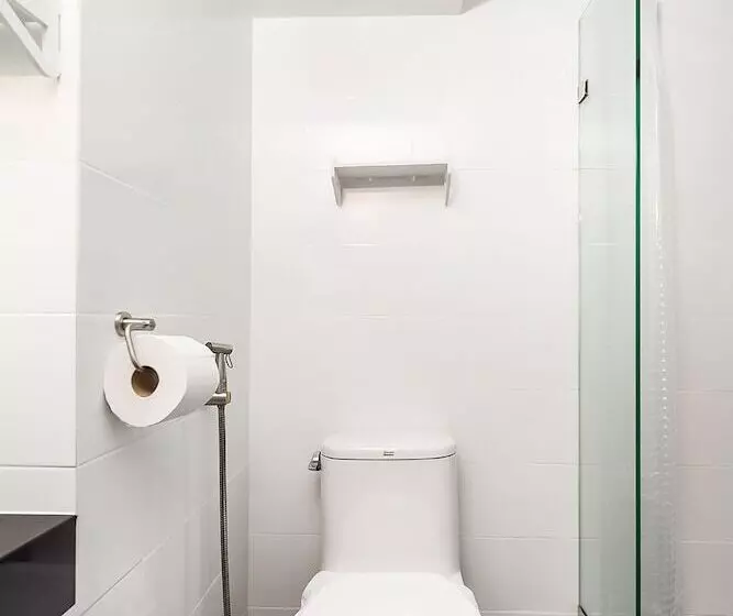 ホテル Behome Phuket