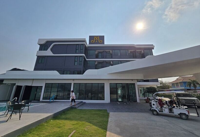 فندق Manee Mantra