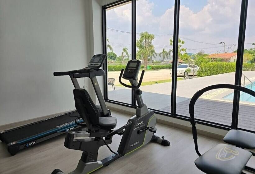 فندق Manee Mantra