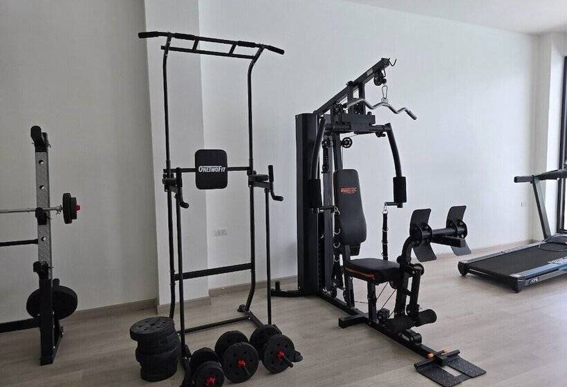 فندق Manee Mantra