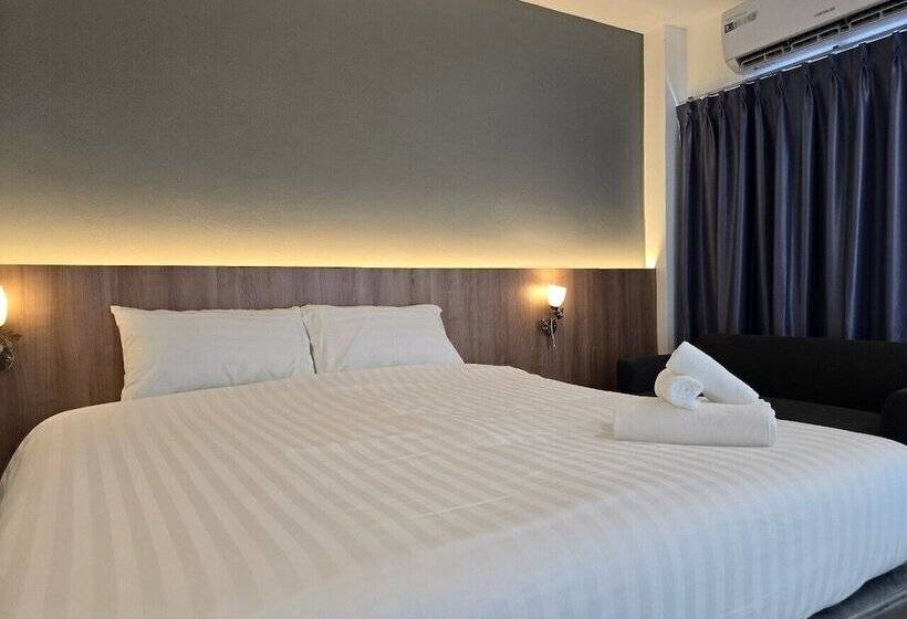 فندق Manee Mantra