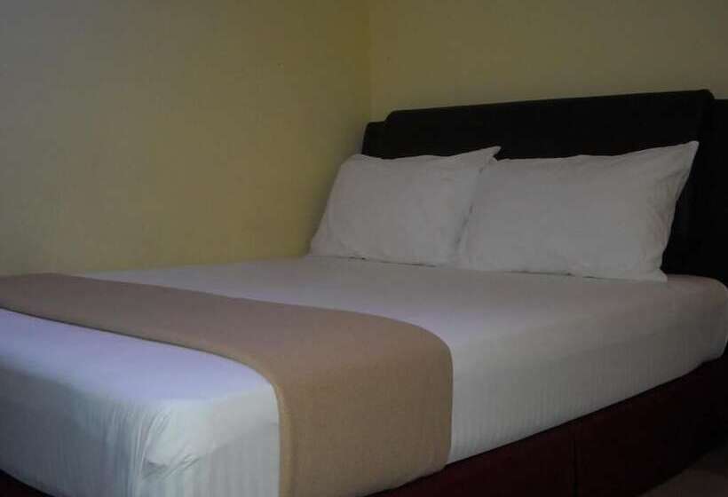 New Wave Hotel Nilai 1