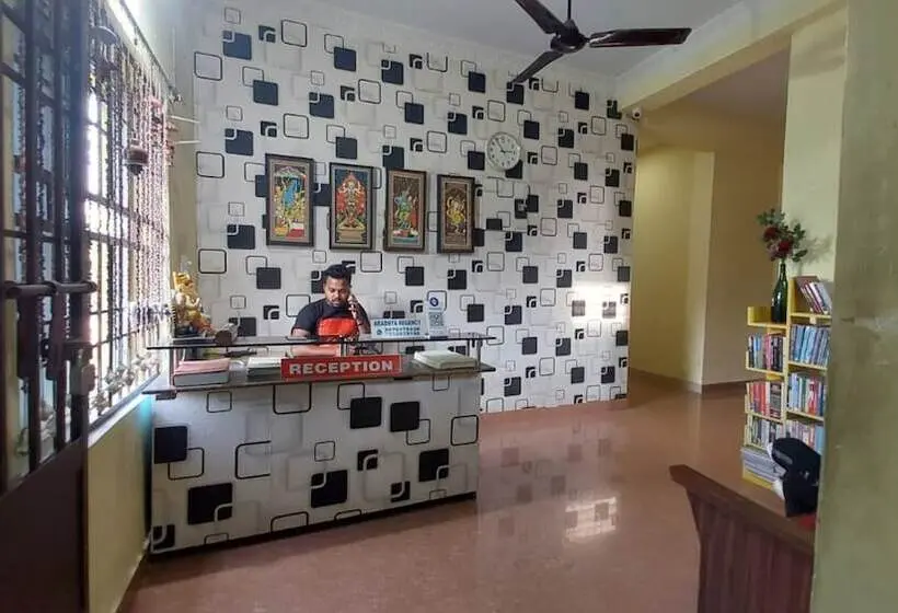 ホテル Goroomgo Aradhya Regency Konark