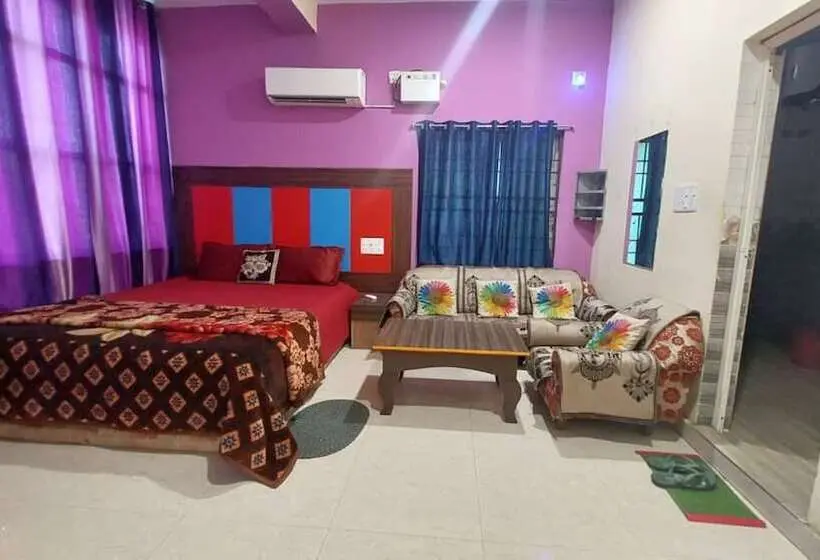 ホテル Goroomgo Aradhya Regency Konark