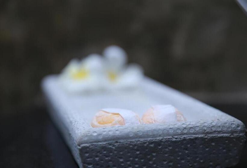 Bed and Breakfast Good Karma Villa