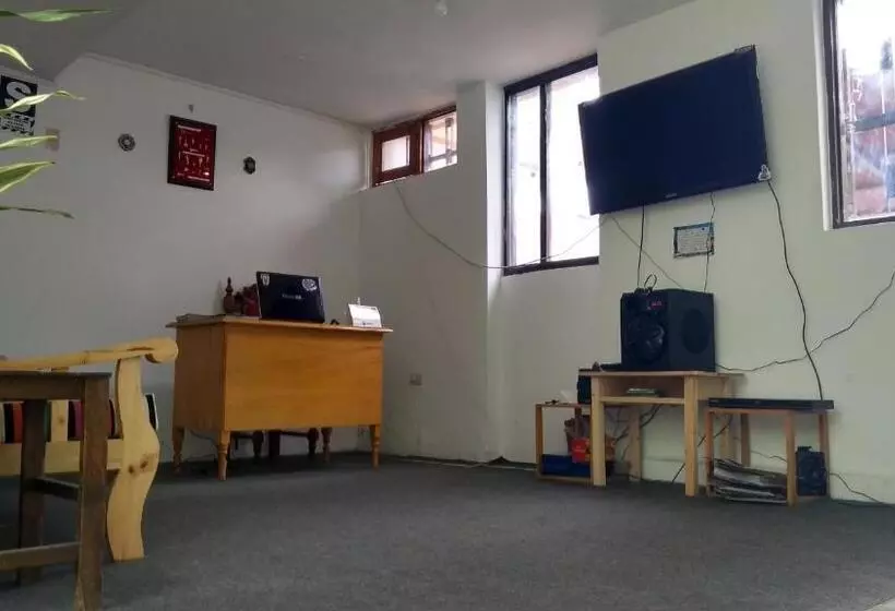 تختخواب و صبحانه Ruta Alterna Backpacker