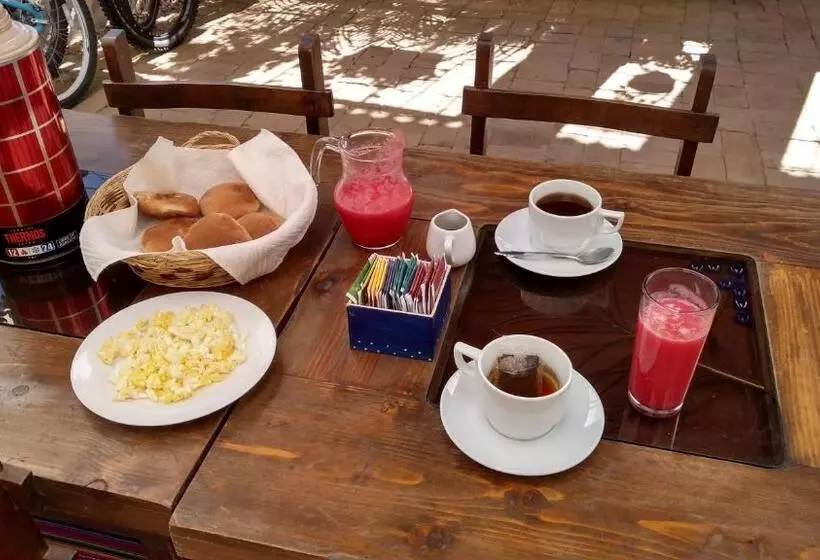 تختخواب و صبحانه Ruta Alterna Backpacker