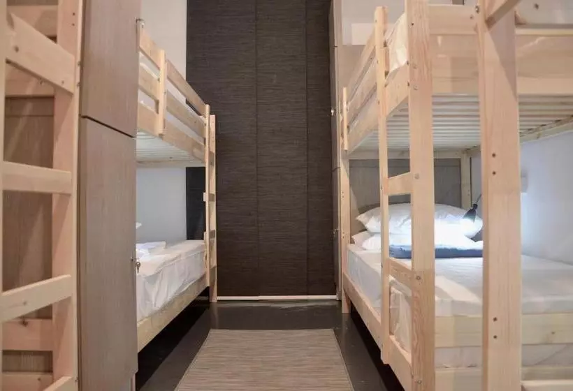 Faloe Hostel