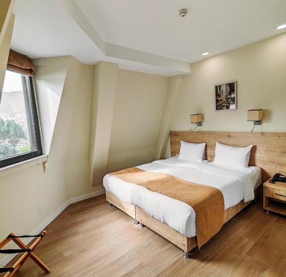 هتل Atrium Boutique