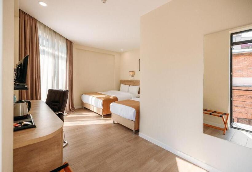 هتل Atrium Boutique