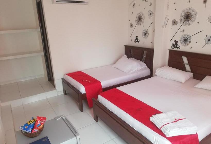 هتل Cartago Plaza