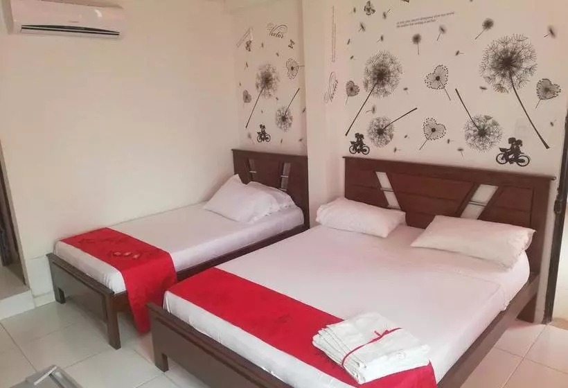 Hotelli Cartago Plaza