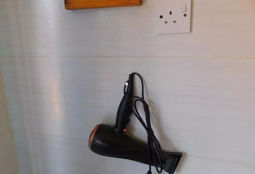 هتل Livingspace Lodge