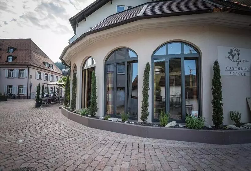 Hotelli Restaurant Kochschule Rössle