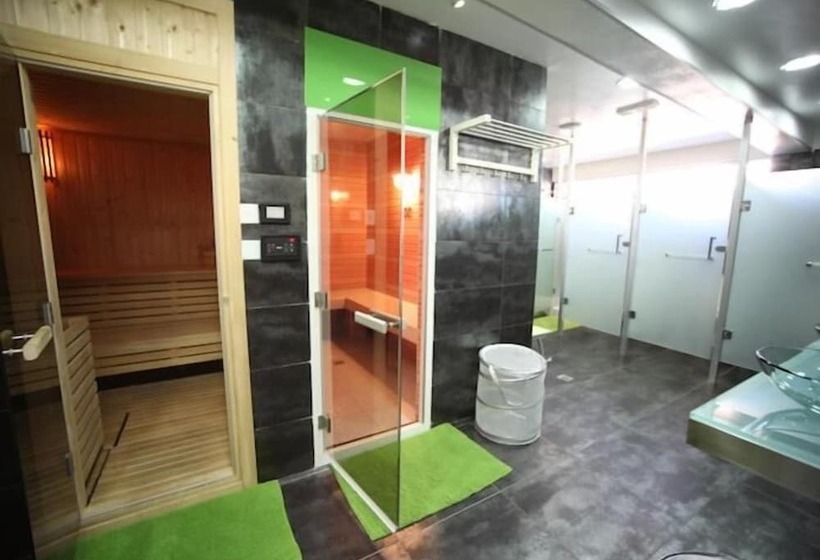 בית מלון כפרי Thomas Apartments