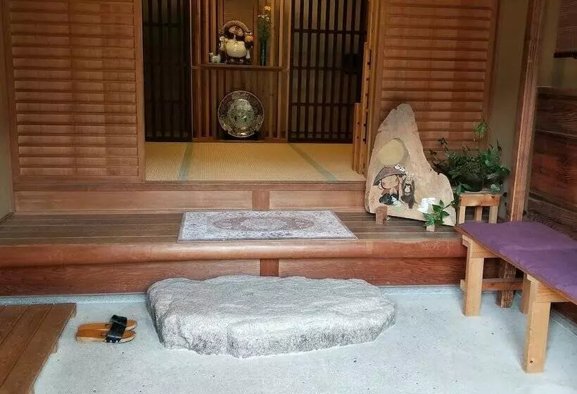 ریوکان Yuhigaura Onsen Konoya