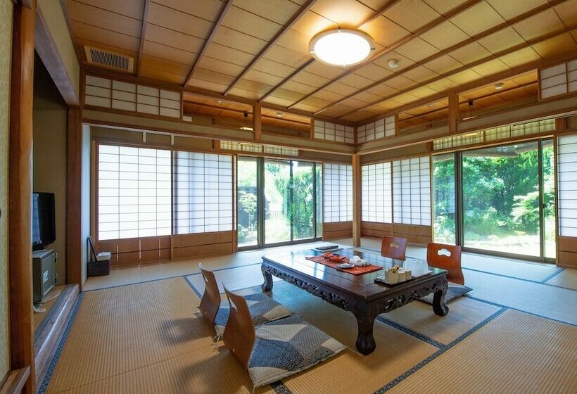 ריוקאן Yuhigaura Onsen Konoya