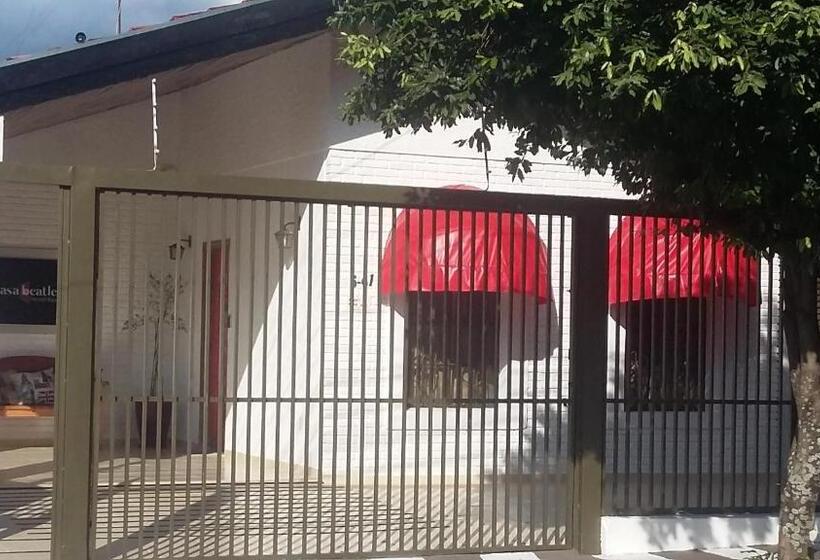 Casa Beatles Hostel Bauru