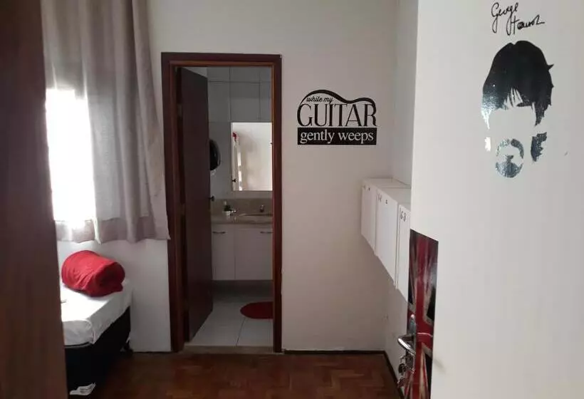 Casa Beatles Hostel Bauru