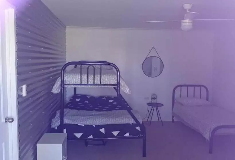 민박 Hilltop Escape