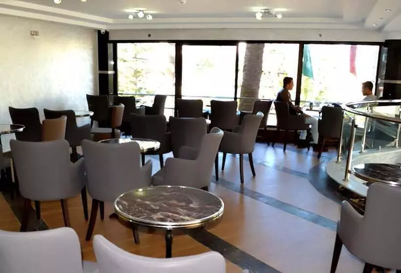 Hotelli Centre Ville