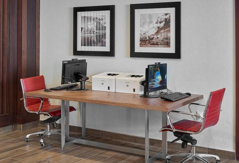 Hotel Four Points By Sheraton Edmonton West