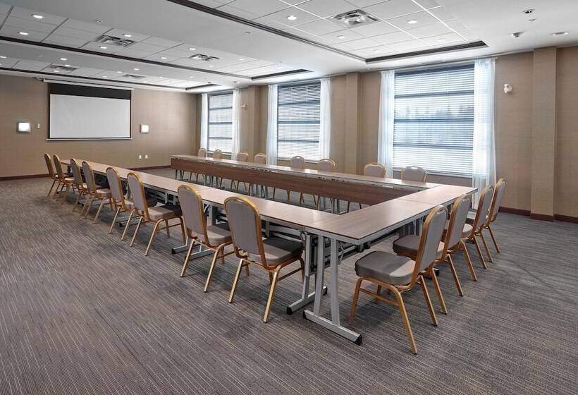 Hotel Four Points By Sheraton Edmonton West