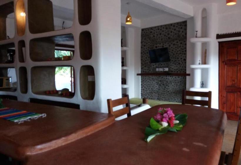 هتل Reef View Pavilions Villas & Condos