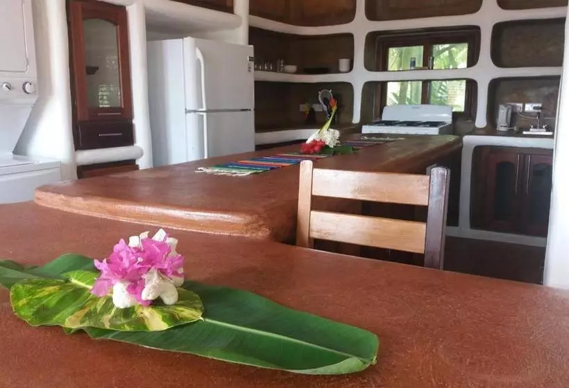 هتل Reef View Pavilions   Villas & Condos