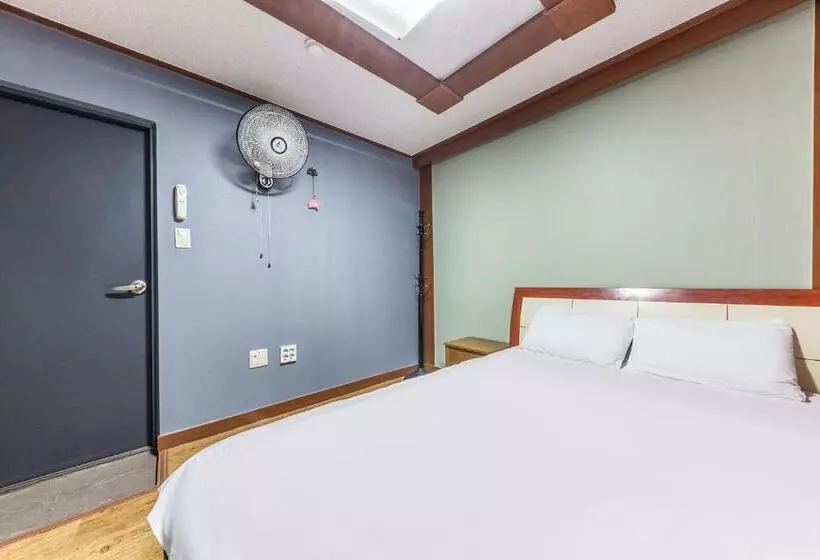Keumkang Motel