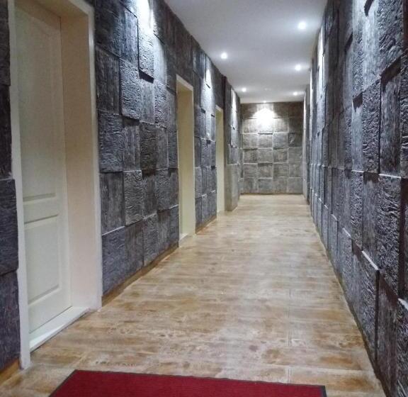 تختخواب و صبحانه Bed&breakfast Intermezzo Caffe