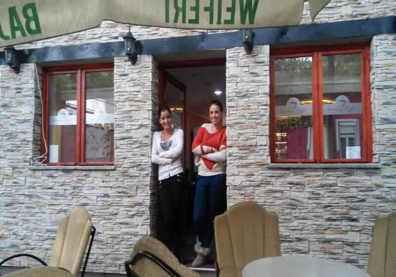 تختخواب و صبحانه Bed&breakfast Intermezzo Caffe