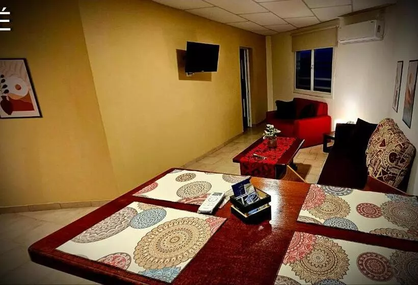 Eclat Suites Hotel Boutique