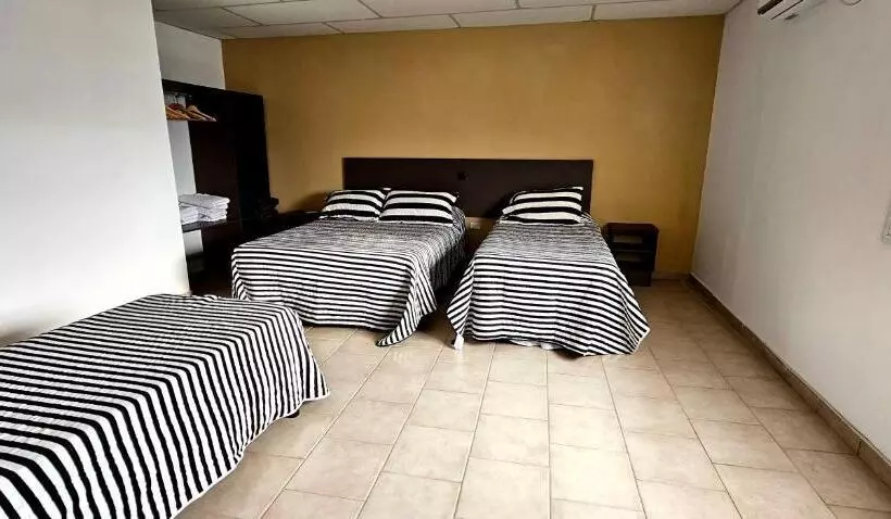 Eclat Suites Hotel Boutique