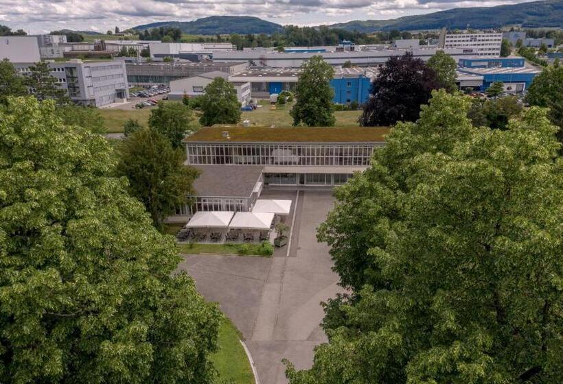 בית מלון כפרי Bata Club Haus