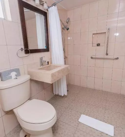 El Camino Hotel & Suites