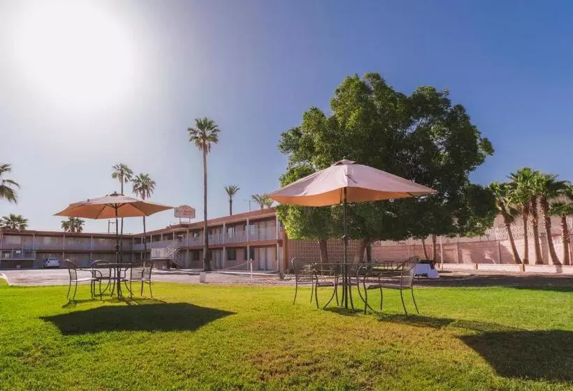El Camino Hotel & Suites