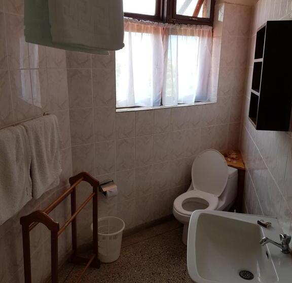 Отель Ifisi Community Centre