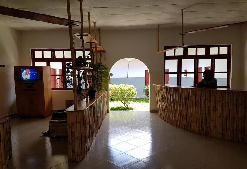 Отель Ifisi Community Centre