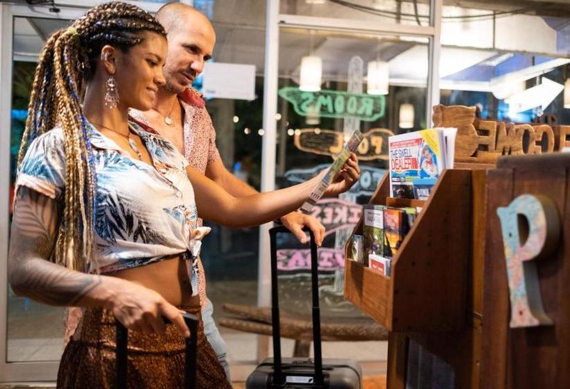 هتل Bird Of Paradise