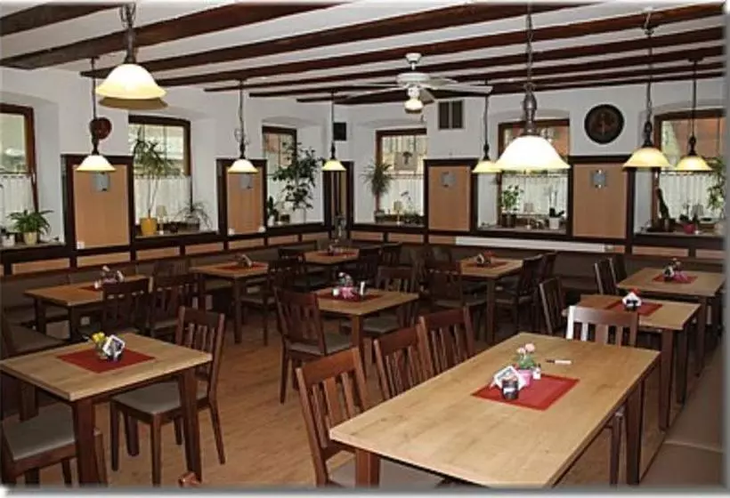 ホテル Fränkischer Hof Garni