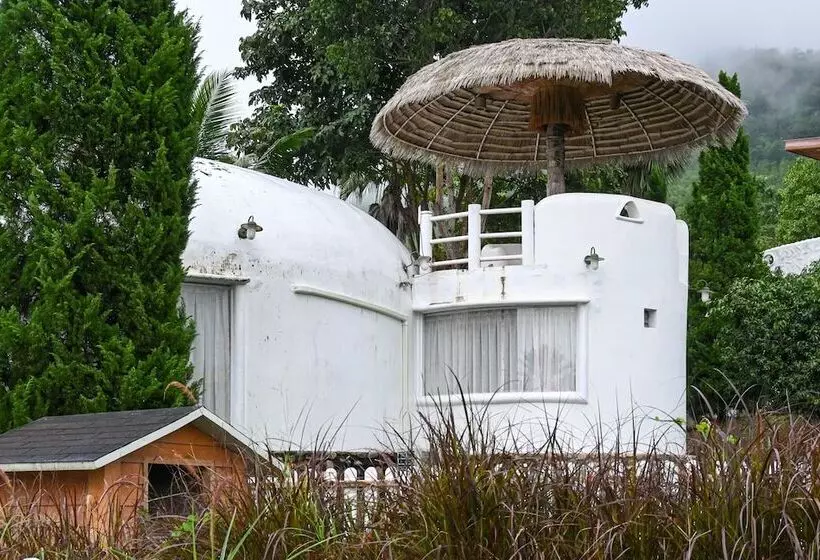 Swiss Valley Hip Resort